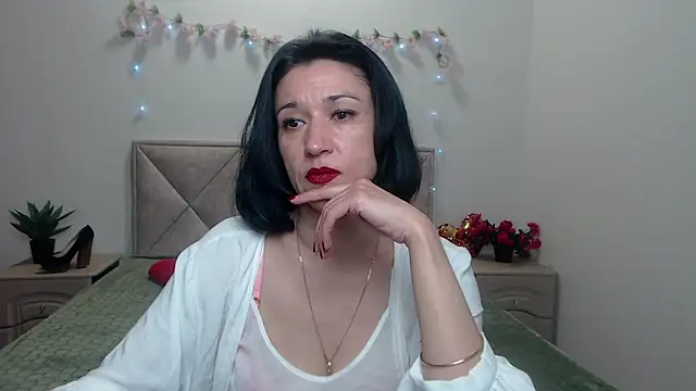 Snapshot of CameronEnns chatting on 3, 5, 2026 CameronEnns online show from 3, 5, 2026