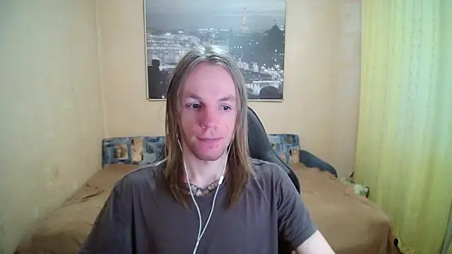 Snapshot of AdamDickens chatting on 17, 4, 2026 AdamDickens online show from 17, 4, 2026