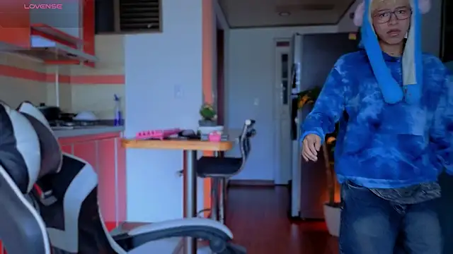 taichi bluy online show from 14, 1, 2026