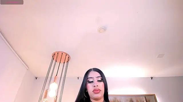 LeahLombardi  online show from 26, 10, 2025