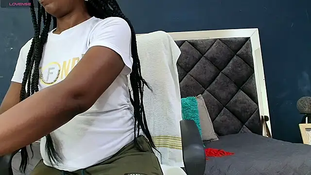 Snapshot of ebony__jheim chatting on 26, 9, 2025 ebony jheim online show from 26, 9, 2025