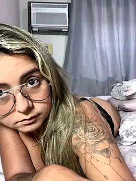 Snapshot of sophiemonroevip chatting on 26, 11, 2025 sophiemonroevip online show from 26, 11, 2025