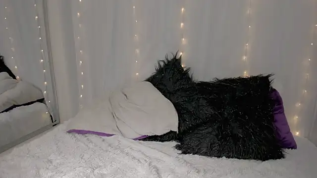 douglaszaens online show from 3, 4, 2026