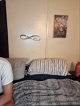 Snapshot of Shy_Naughty_Girl chatting on 11, 10, 2025 Shy Naughty Girl online show from 11, 10, 2025