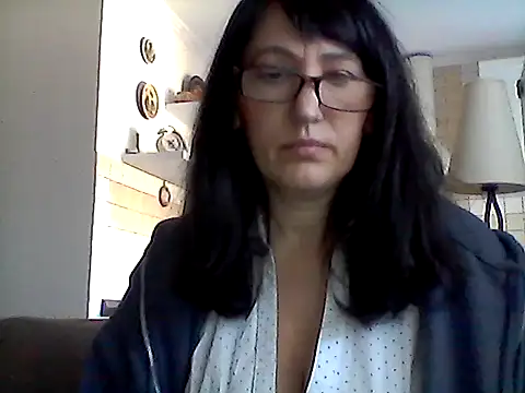 Snapshot of Elena48324 chatting on 1, 3, 2026 Elena48324 online show from 1, 3, 2026