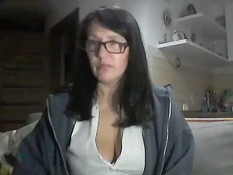 Snapshot of Elena48324 chatting on 8, 3, 2026 Elena48324 online show from 8, 3, 2026