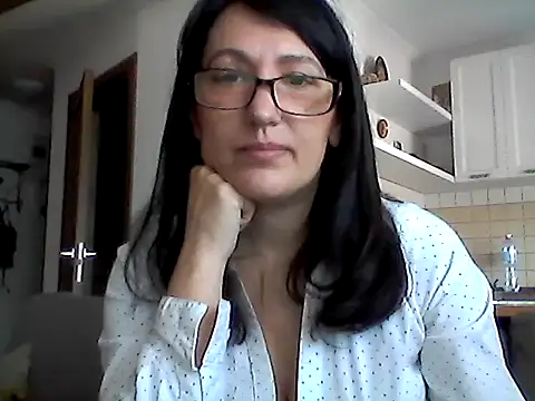 Snapshot of Elena48324 chatting on 12, 4, 2026 Elena48324 online show from 12, 4, 2026