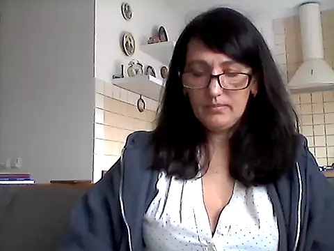 Snapshot of Elena48324 chatting on 13, 4, 2026 Elena48324 online show from 13, 4, 2026