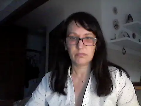 Snapshot of Elena48324 chatting on 24, 4, 2026 Elena48324 online show from 24, 4, 2026
