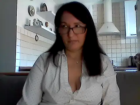 Snapshot of Elena48324 chatting on 24, 5, 2026 Elena48324 online show from 24, 5, 2026