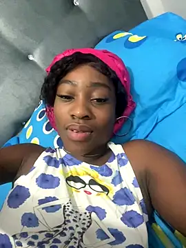 Skylar Smith  online show from 14, 12, 2025