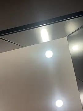 Skylar Smith  online show from 4, 2, 2026