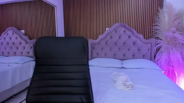 Starbutterflyy  online show from 14, 4, 2026