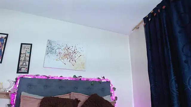 valentini villa online show from 17, 9, 2025