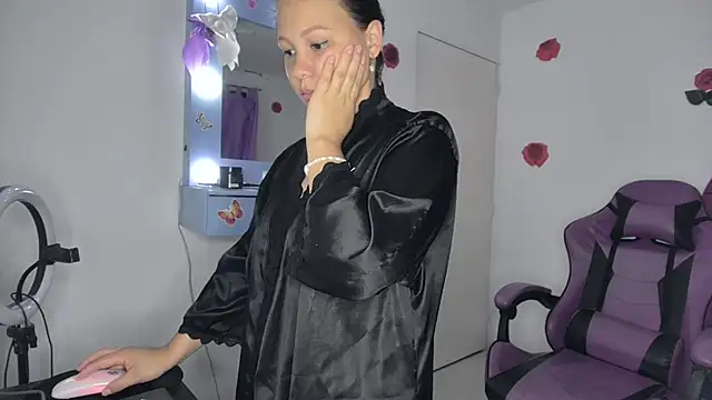 Snapshot of soffy_rosses chatting on 1, 5, 2026 soffy rosses online show from 1, 5, 2026