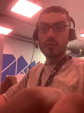 malek xarx  online show from 3, 12, 2025