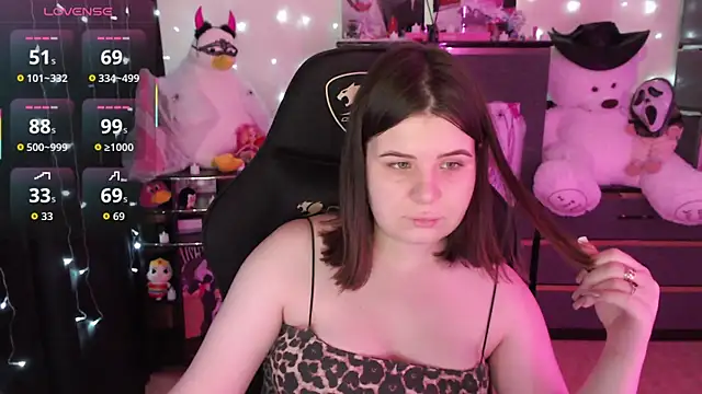 AmyVibess online show from 28, 10, 2025