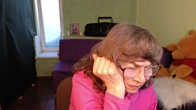 Snapshot of Betty_Brick chatting on 28, 5, 2026 Betty Brick online show from 28, 5, 2026
