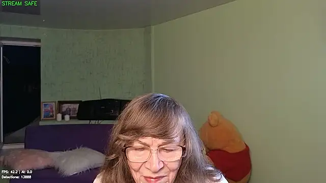 Snapshot of Betty_Brick chatting on 12, 7, 2026 Betty Brick online show from 12, 7, 2026