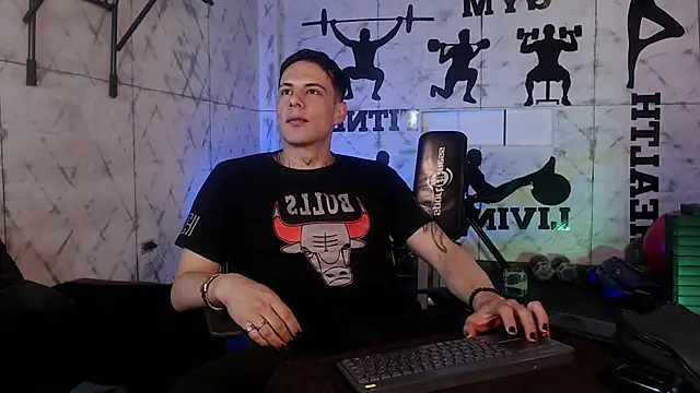 Snapshot of Dustin_Sonne chatting on 10, 7, 2026 Dustin Sonne online show from 10, 7, 2026