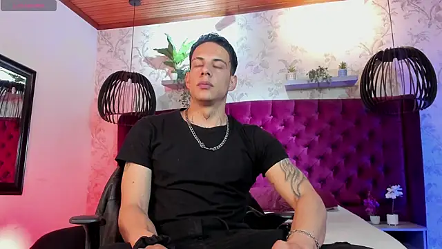Snapshot of Dustin_Sonne chatting on 15, 7, 2026 Dustin Sonne online show from 15, 7, 2026