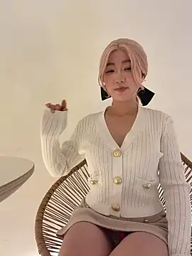 winter11 online show from 17, 10, 2025