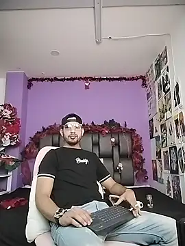 ashtoncooperr online show from 21, 12, 2025