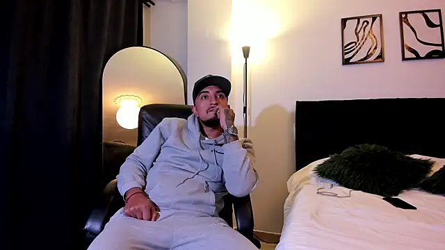 Cefiro93 online show from 7, 4, 2026