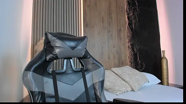 evelin lopezz online show from 24, 2, 2026