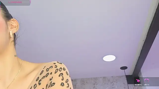 Saara evans  online show from 27, 9, 2025