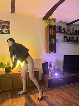 Seductively4 20 online show from 11, 2, 2026