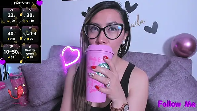 TilaTequila 15 online show from 15, 11, 2025