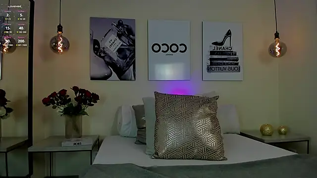 Samantha hotly online show from 15, 3, 2026