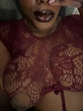 Snapshot of bustyblackebony chatting on 14, 10, 2025 bustyblackebony online show from 14, 10, 2025