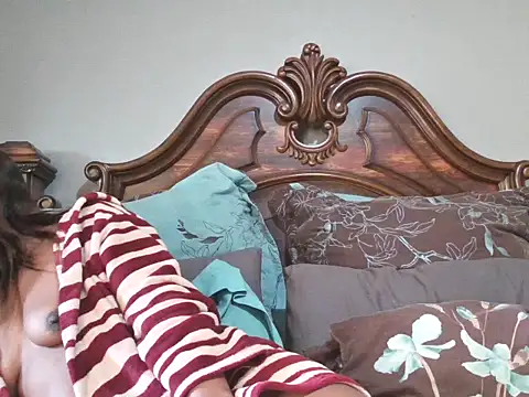 Snapshot of kinkyliciouse23 chatting on 12, 5, 2026 kinkyliciouse23 online show from 12, 5, 2026