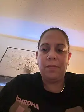 Snapshot of PrettyKittyMia chatting on 12, 4, 2026 PrettyKittyMia online show from 12, 4, 2026