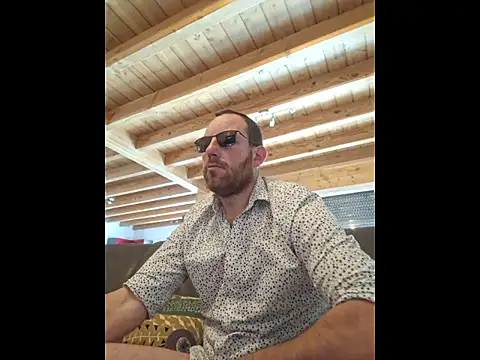 BrunJulienMetis online show from 10, 1, 2026