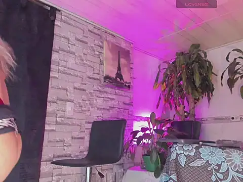 nazareth bigcocksexy online show from 13, 5, 2026