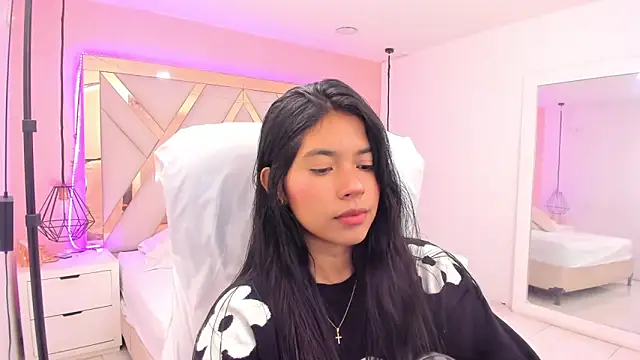 samantaa shy online show from 16, 4, 2026