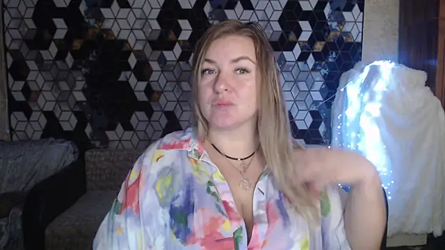 NikaSkylink online show from 24, 11, 2025