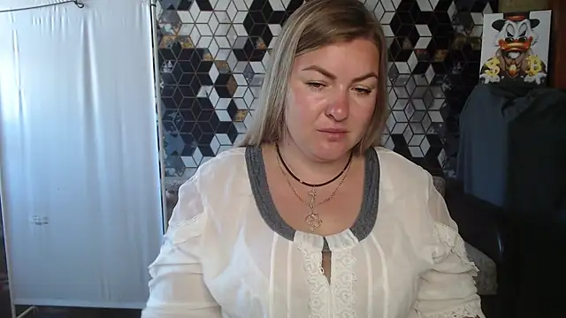 Snapshot of NikaSkylink chatting on 8, 6, 2026 NikaSkylink online show from 8, 6, 2026