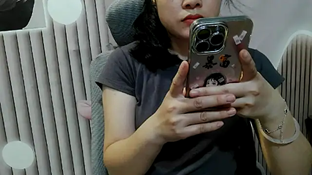 Snapshot of Emachiii chatting on 22, 9, 2025 Emachiii online show from 22, 9, 2025