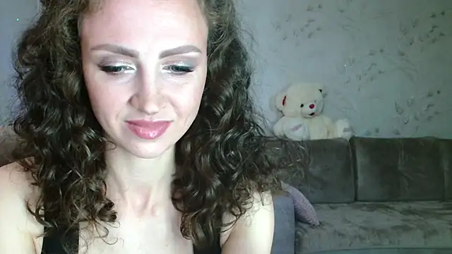 Snapshot of Amber_Carrol chatting on 6, 6, 2026 Amber Carrol online show from 6, 6, 2026