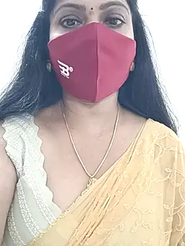 Snapshot of shivani27 chatting on 19, 12, 2025 shivani27 online show from 19, 12, 2025