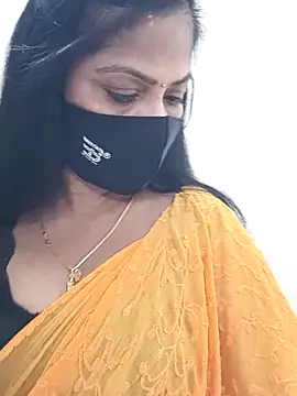 Snapshot of shivani27 chatting on 5, 1, 2026 shivani27 online show from 5, 1, 2026