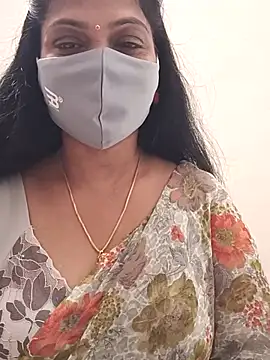 Snapshot of shivani27 chatting on 10, 1, 2026 shivani27 online show from 10, 1, 2026