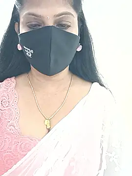 Snapshot of shivani27 chatting on 14, 1, 2026 shivani27 online show from 14, 1, 2026