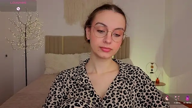 Snapshot of Real_cutie1 chatting on 25, 5, 2026 Real cutie1 online show from 25, 5, 2026