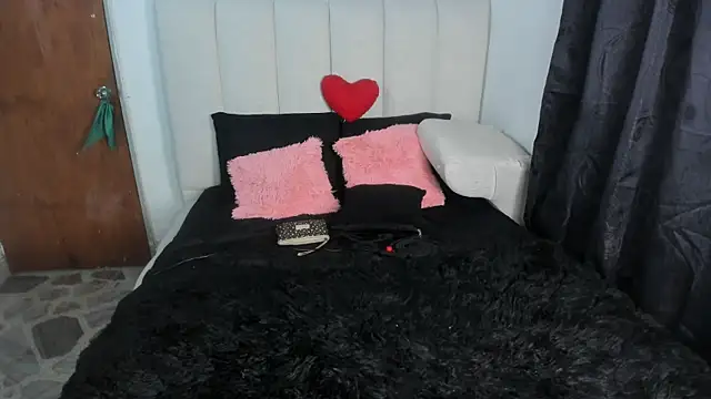 Snapshot of lanastone86 chatting on 25, 5, 2026 lanastone86 online show from 25, 5, 2026