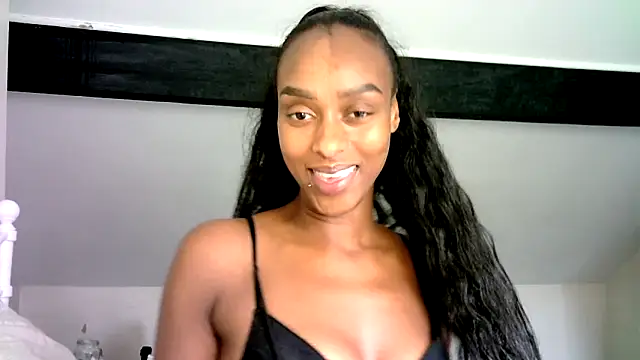 Hazel Dollxx online show from 10, 9, 2025